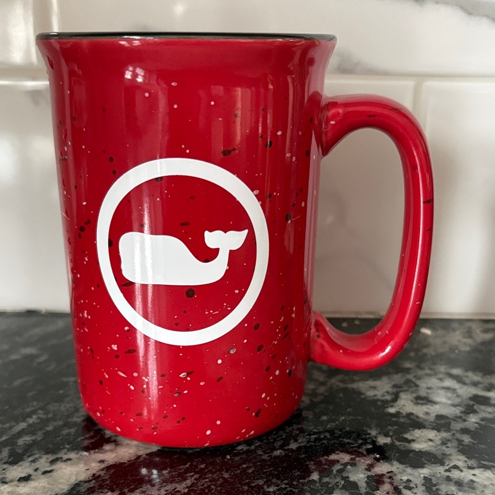 New in box Vineyard Vines Red White Whale Ceramic Mug